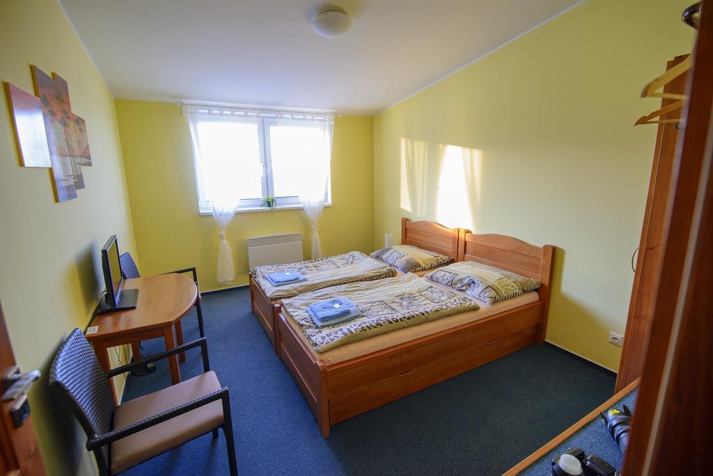 Penzion Dyje Hevlín Exterior foto
